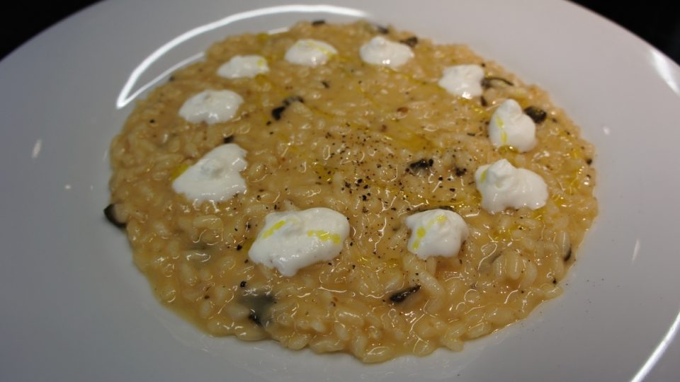 Lanýžové risotto na talíři