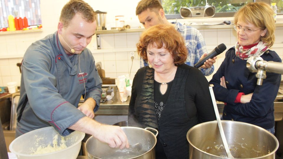 Naďa Konvalinková, Patrik Rozehnal i Taťána Medvecká na přípravu pečlivě dohlíželi