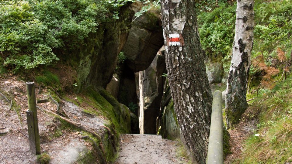 Červená stezka Klokočskými průchody