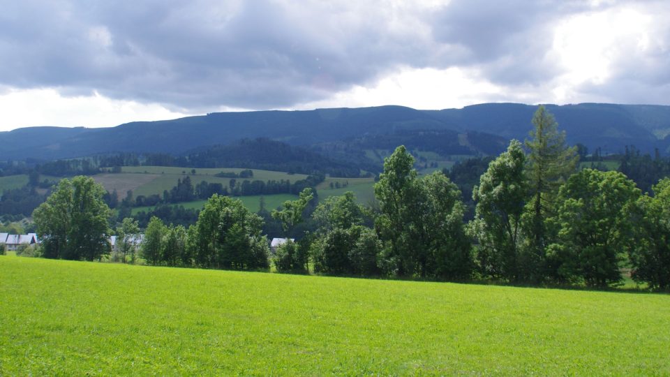 Z předpolí bunkru je pěkný výhled na hřeben Sušiny