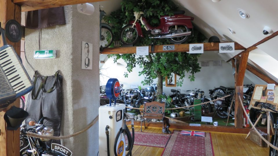 Pohled do nové expozice historických motocyklů