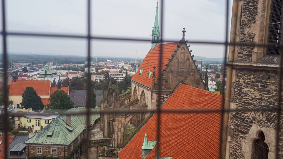 Pohled z výšky na architekturu chrámu je dechberoucí