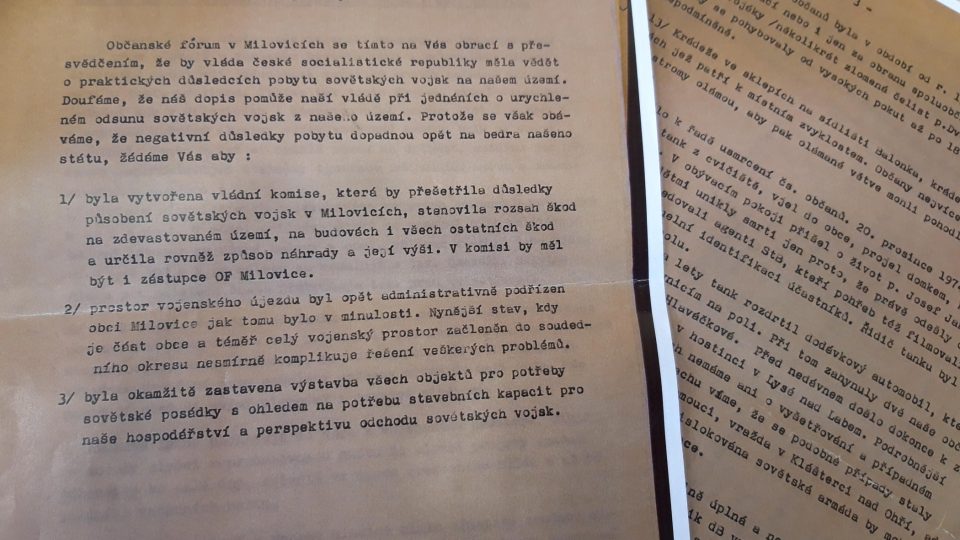 Obyvatelé Milovic se v prosinci 1989 obrátili na vládu se stížností na okupační vojsko 