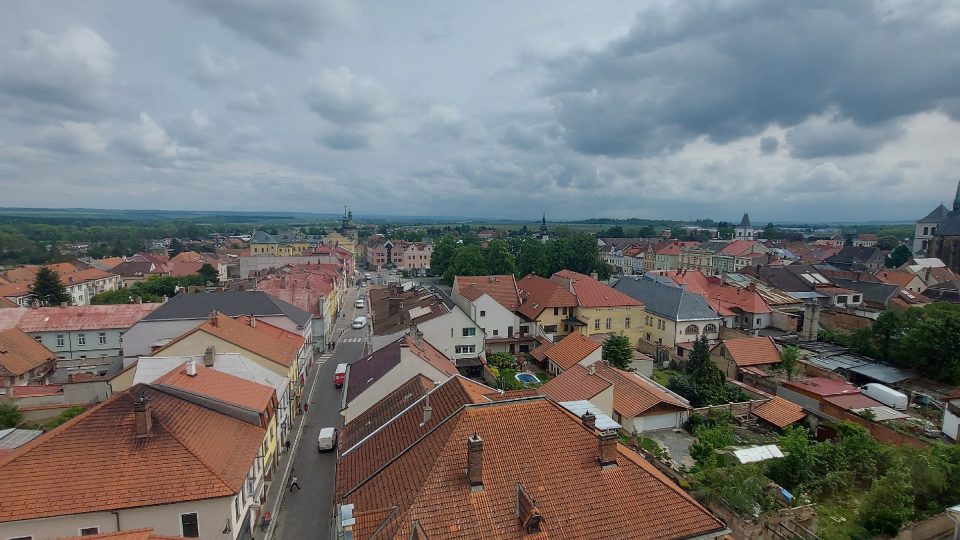 Pohled z Pražské věže na náměstí Přemysla Otakara II.