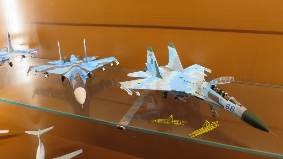 Část expozice je v současné době věnovaná bombardérům ukrajinské armády