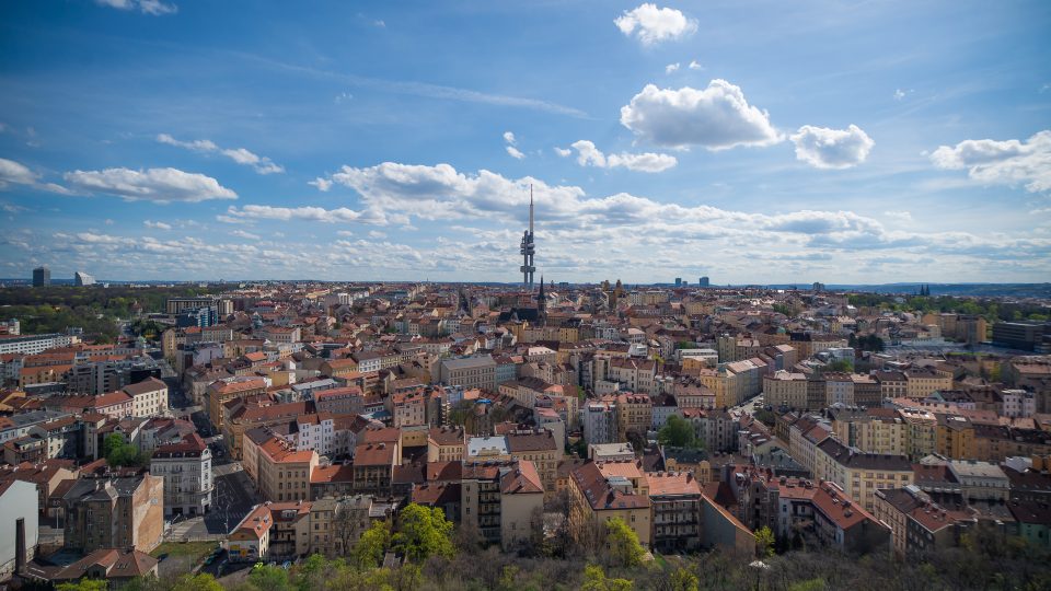 Pohled z Vítkova na žižkovskou stranu