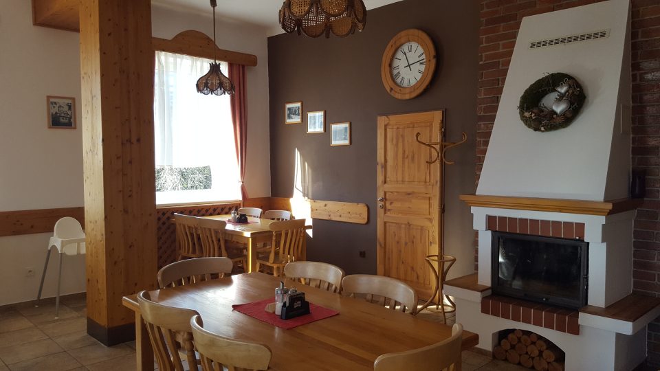 Interiér horské chaty | foto: Kateřina Dobrovolná, Český rozhlas Plzeň Interiér horské chaty