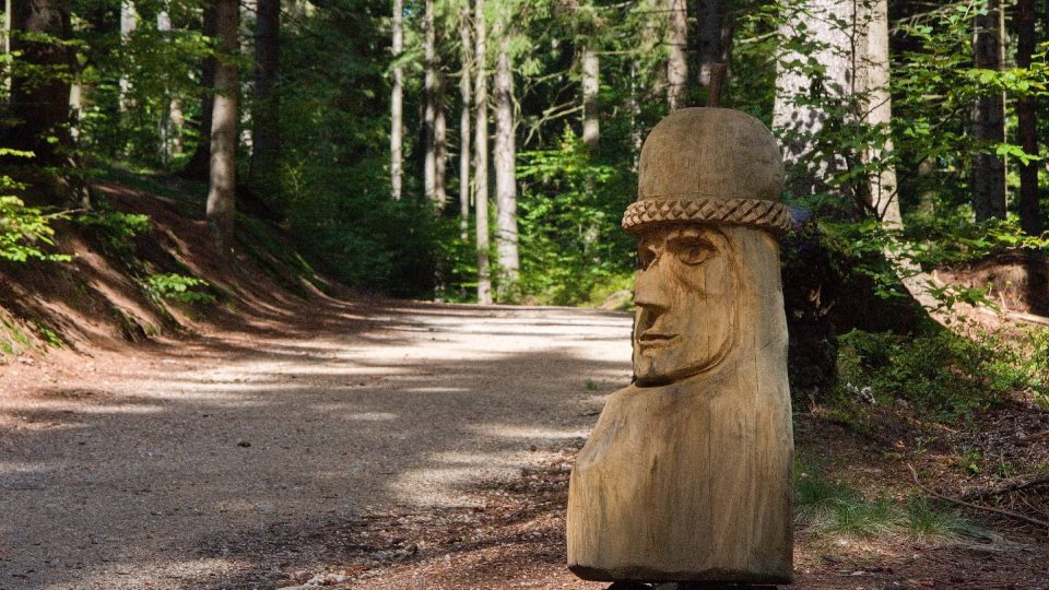 Turistická cesta na Světlý vrch