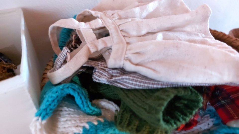 Oblečení pro medvídky | foto: Jolana Nováková, Český rozhlas Oblečení pro medvídky