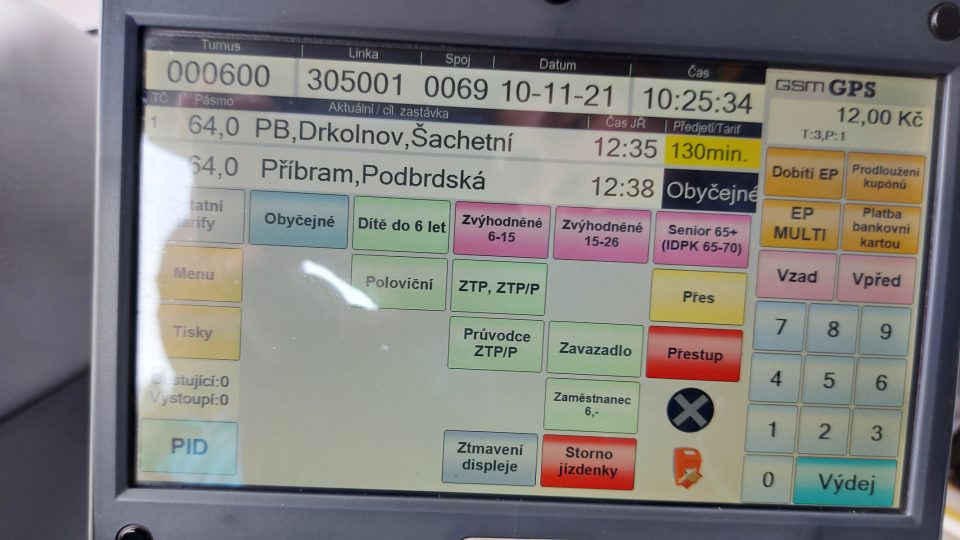 Bedřich Jaklovský už mnoho let řídí autobusy MHD v Příbrami