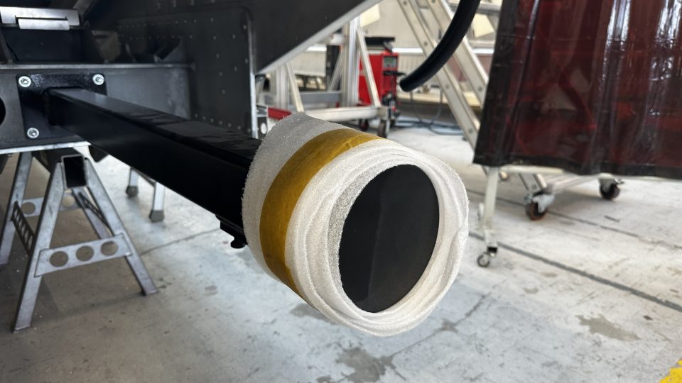 Ve švýcarském Oltenu vyrábějí vozy pro lanovku na Petřín