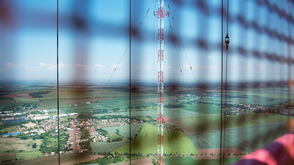 Legendární středovlnný vysílač Liblice odkrývá své nitro | foto: Andrea Filičková, Český rozhlas Legendární středovlnný vysílač Liblice odkrývá své nitro