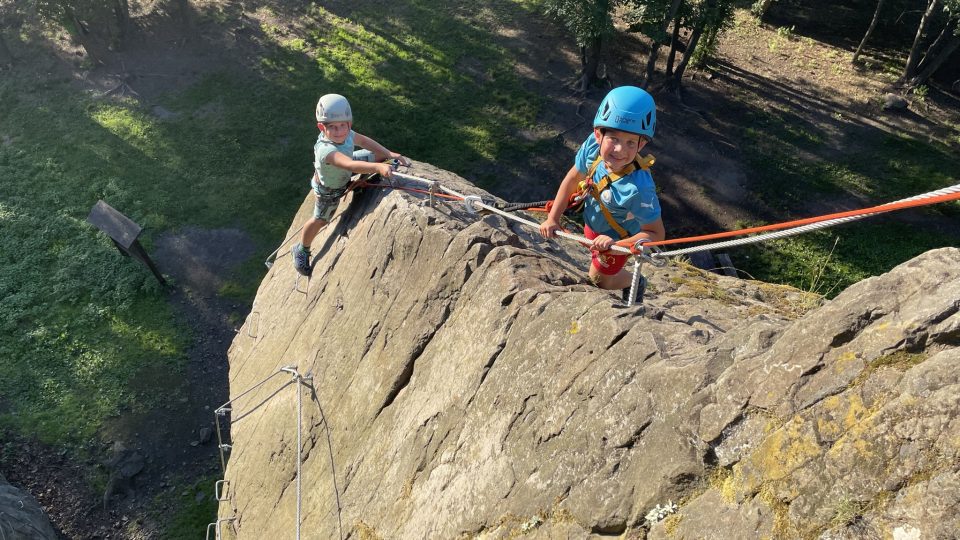 Slánská via ferrata nabízí šest různých cest