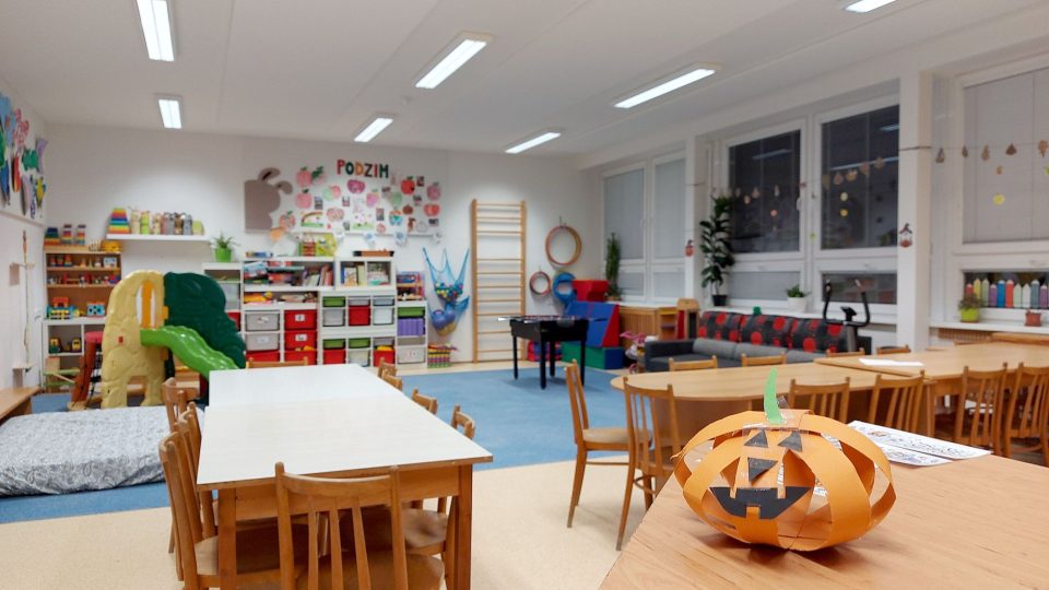 Komunitní centrum Klub Kamarád je zázemím pro všechny generace, i pro školní družinu | foto: Jolana Nováková, Český rozhlas Komunitní centrum Klub Kamarád je zázemím pro všechny generace, i pro školní družinu