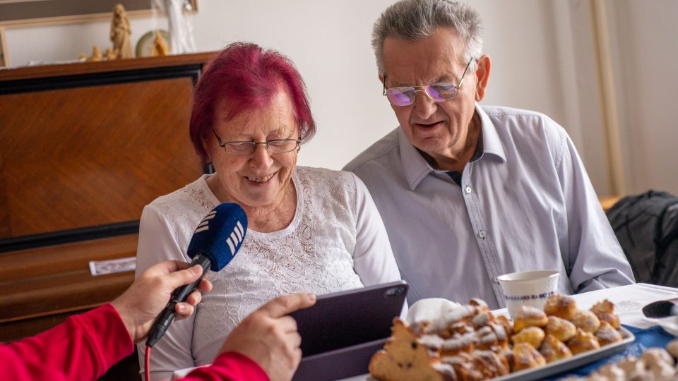 Marie a Oldřich Šefčíkovi si vyslechli vzkaz od Carmen Mayerové a Petra Kostky