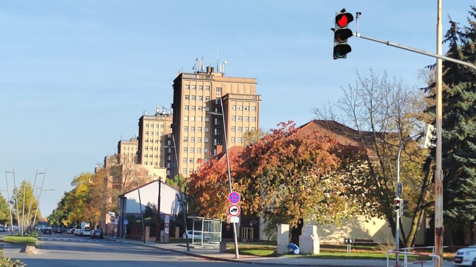 Kladenské věžáky byly postaveny ve stylu socialistického realismu