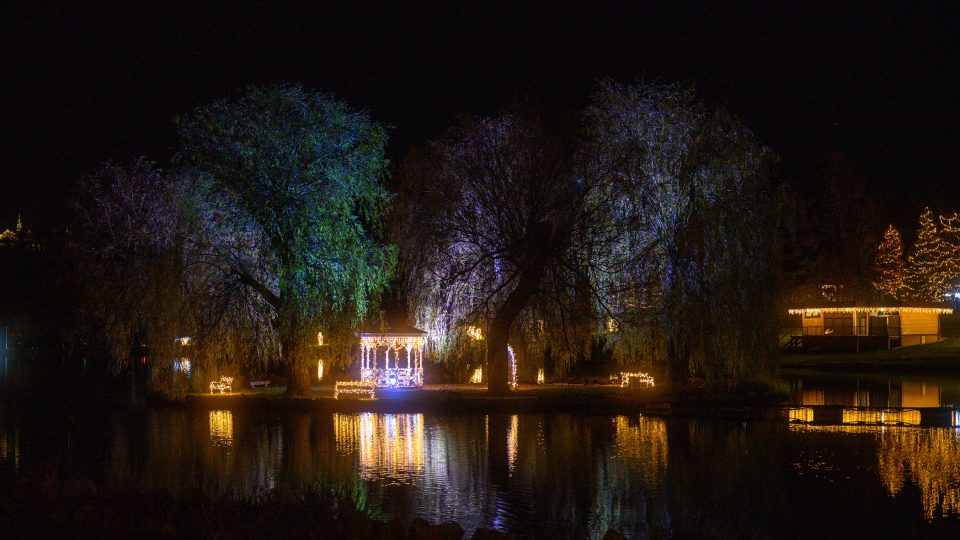 Magický světelný park v areálu Nového rybníku v Příbrami