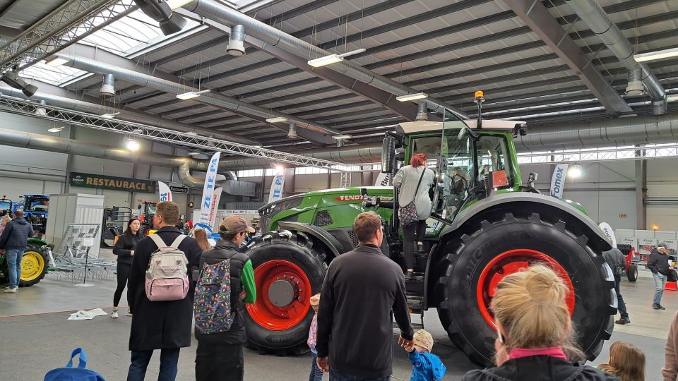 Na veletrhu mohli návštěvníci nasednout i na traktor