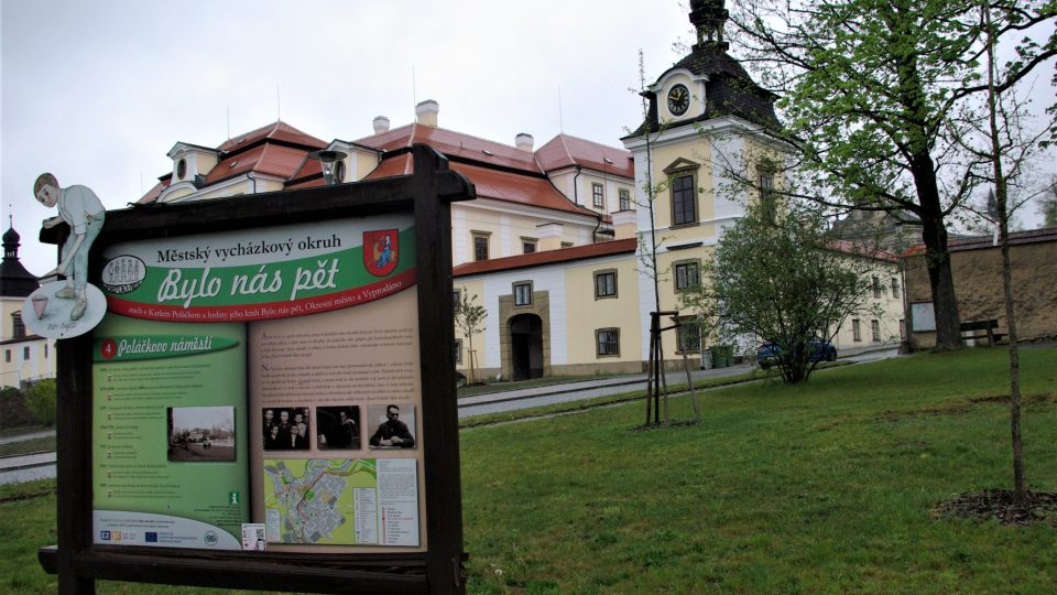 Dominantou na vycházkovém okruhu je Kolowratský palác   Foto Vlaďka Wildová.JPG