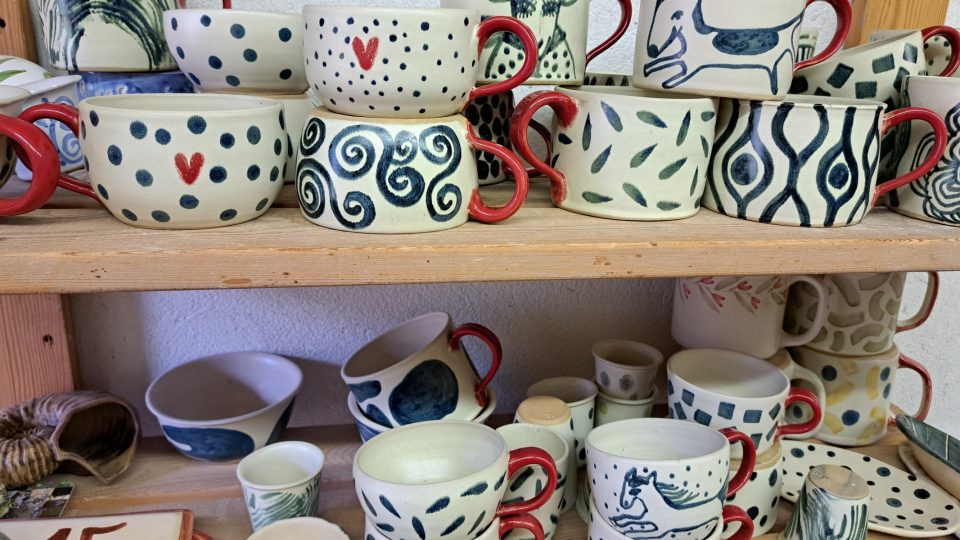 Keramiku Terezy Divišové poznáte na první pohled | foto: Barbora Kvapilová, Český rozhlas Keramiku Terezy Divišové poznáte na první pohled