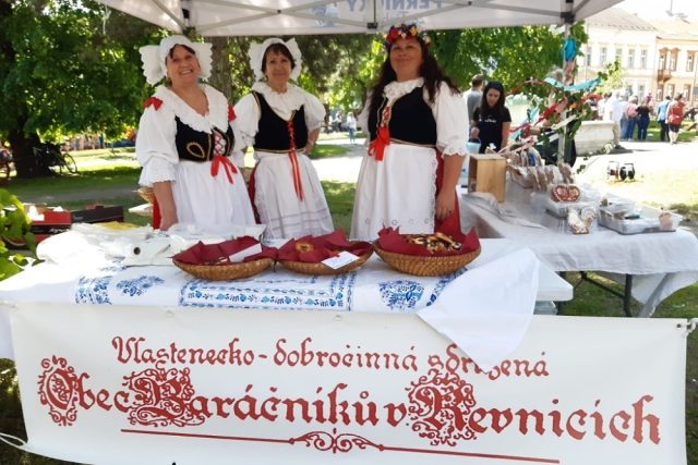 Letošní Majáles - Obec baráčníků Řevnice | foto: Jana Červená