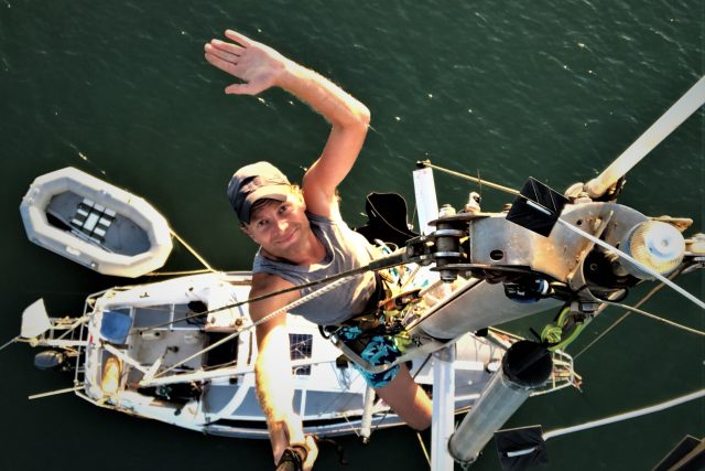 Nutná kontrola před delší plavbou | foto: archiv M. Dolečka