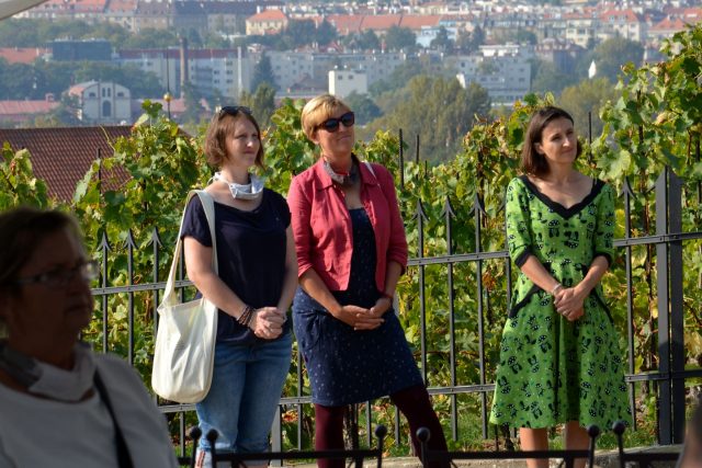 Při slavnostním otevírání bezbariérového vstupu do BZ | foto: Jolana Nováková,  Český rozhlas